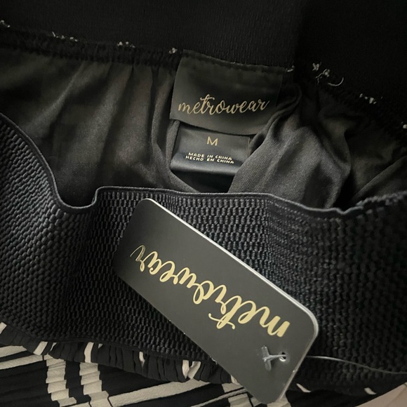 Black & White Size M Midi Skirt - Picture 4 of 4